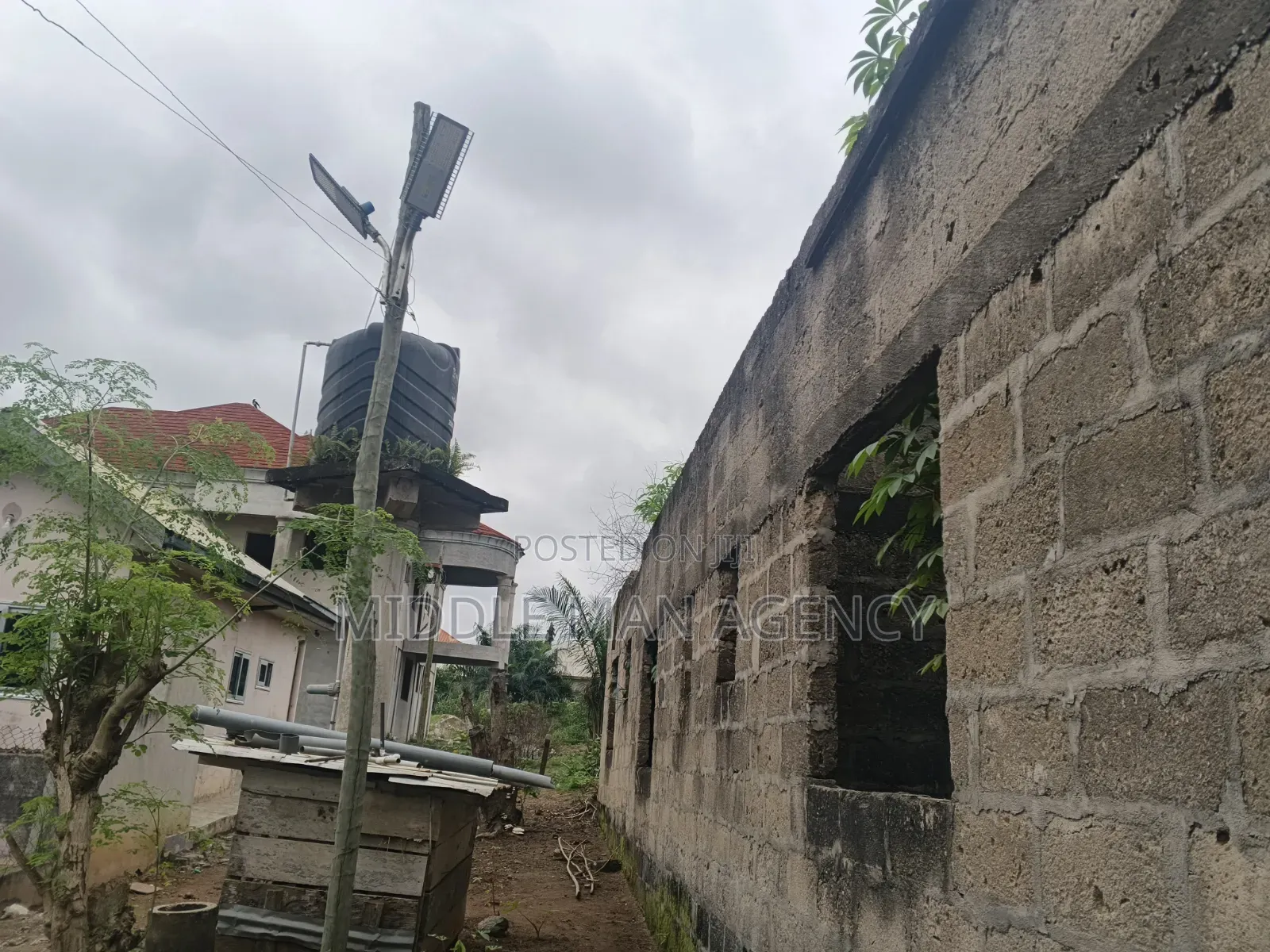 12bdrm House in Ejisu-Juaben Municipal for sale