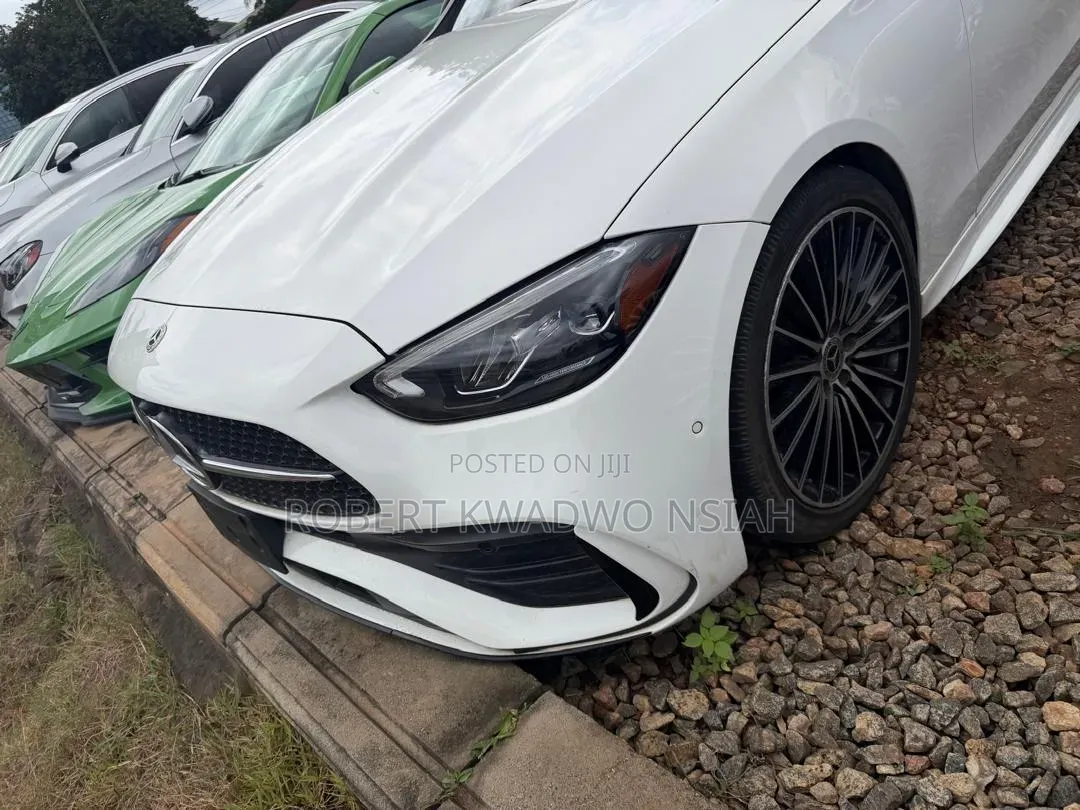 Mercedes-Benz C300 2022 White