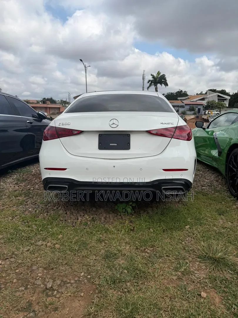 Mercedes-Benz C300 2022 White