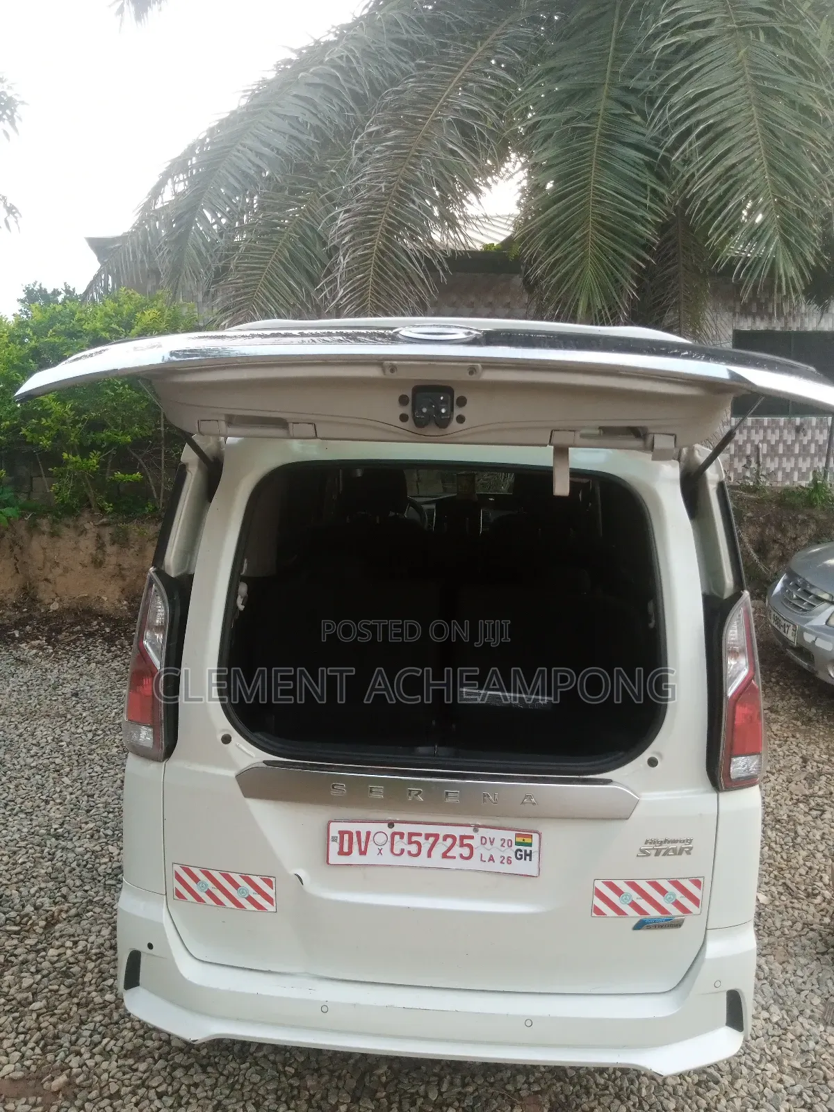 Nissan Serena 2016 Off white