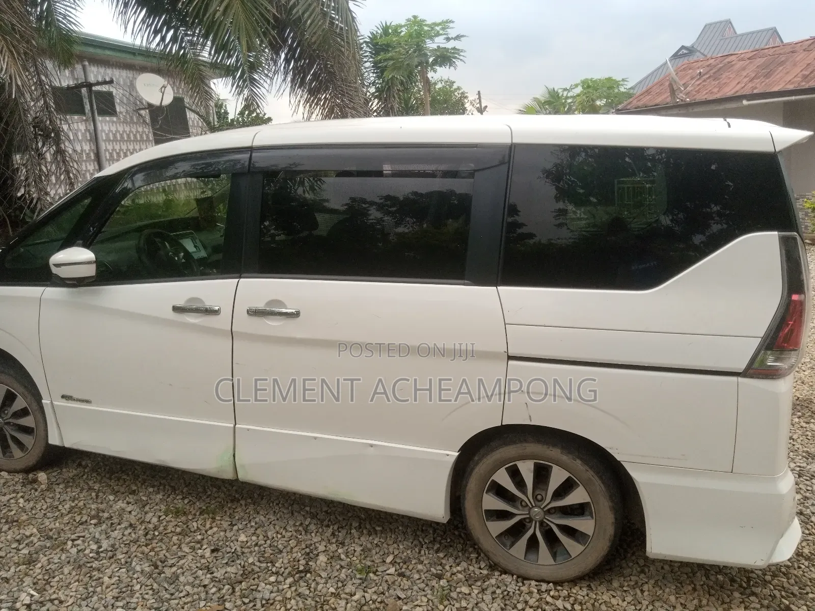 Nissan Serena 2016 Off white