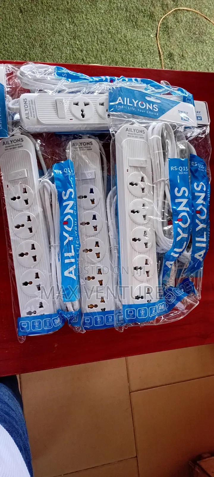 Ailyons 5-Way Power Extension Fully Functional and Reliable
