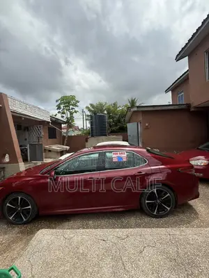 Toyota Camry SE FWD (2.5L 4cyl 8AM) 2018