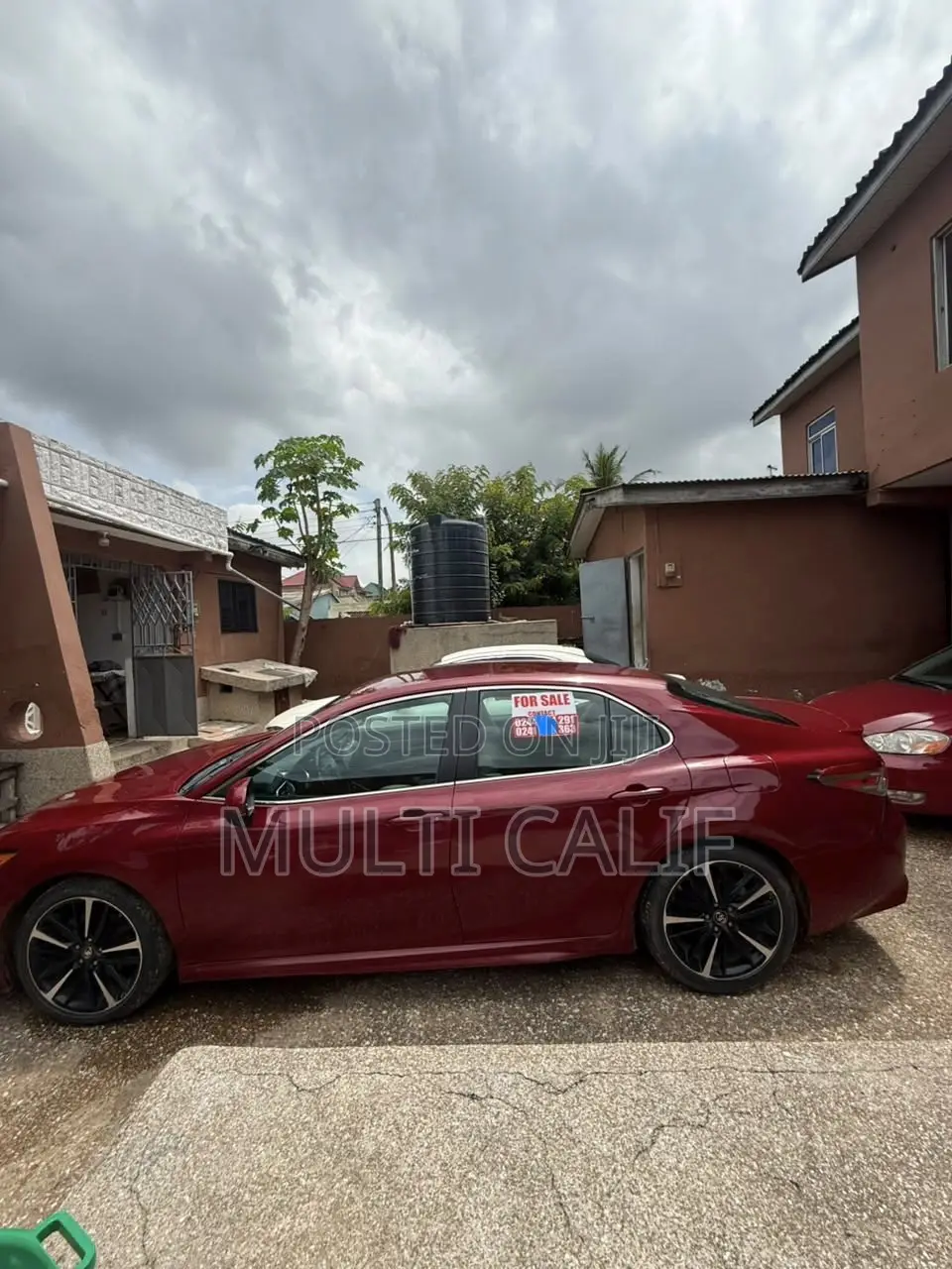 Toyota Camry SE FWD (2.5L 4cyl 8AM) 2018