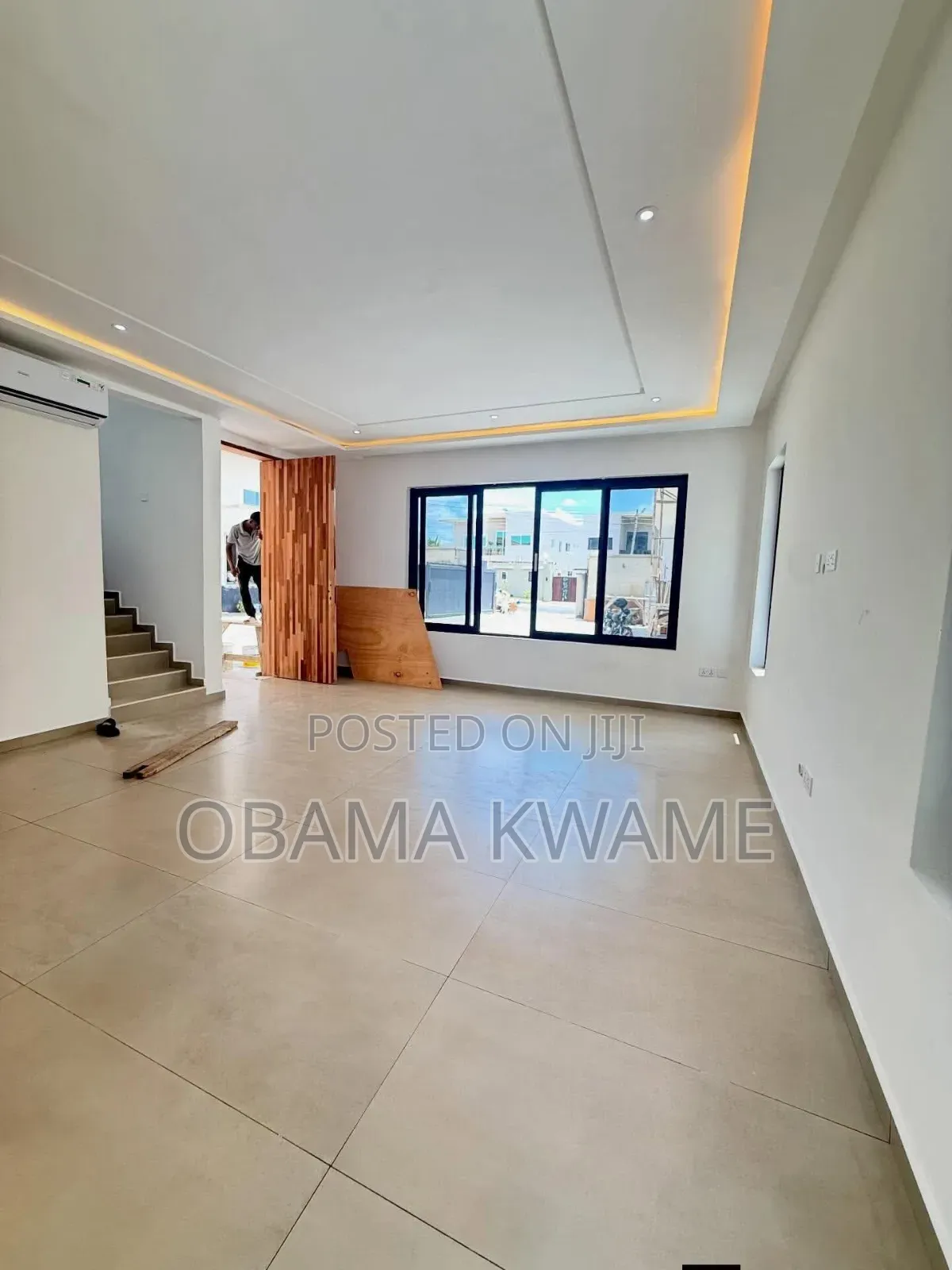 4bdrm House in Laryea Homes, A&C Mall Area for rent
