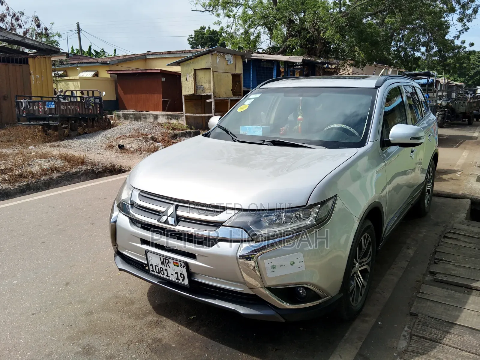 Mitsubishi Outlander 2019 Silver