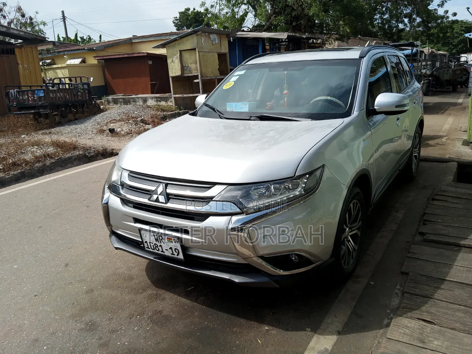 Mitsubishi Outlander 2019 Silver