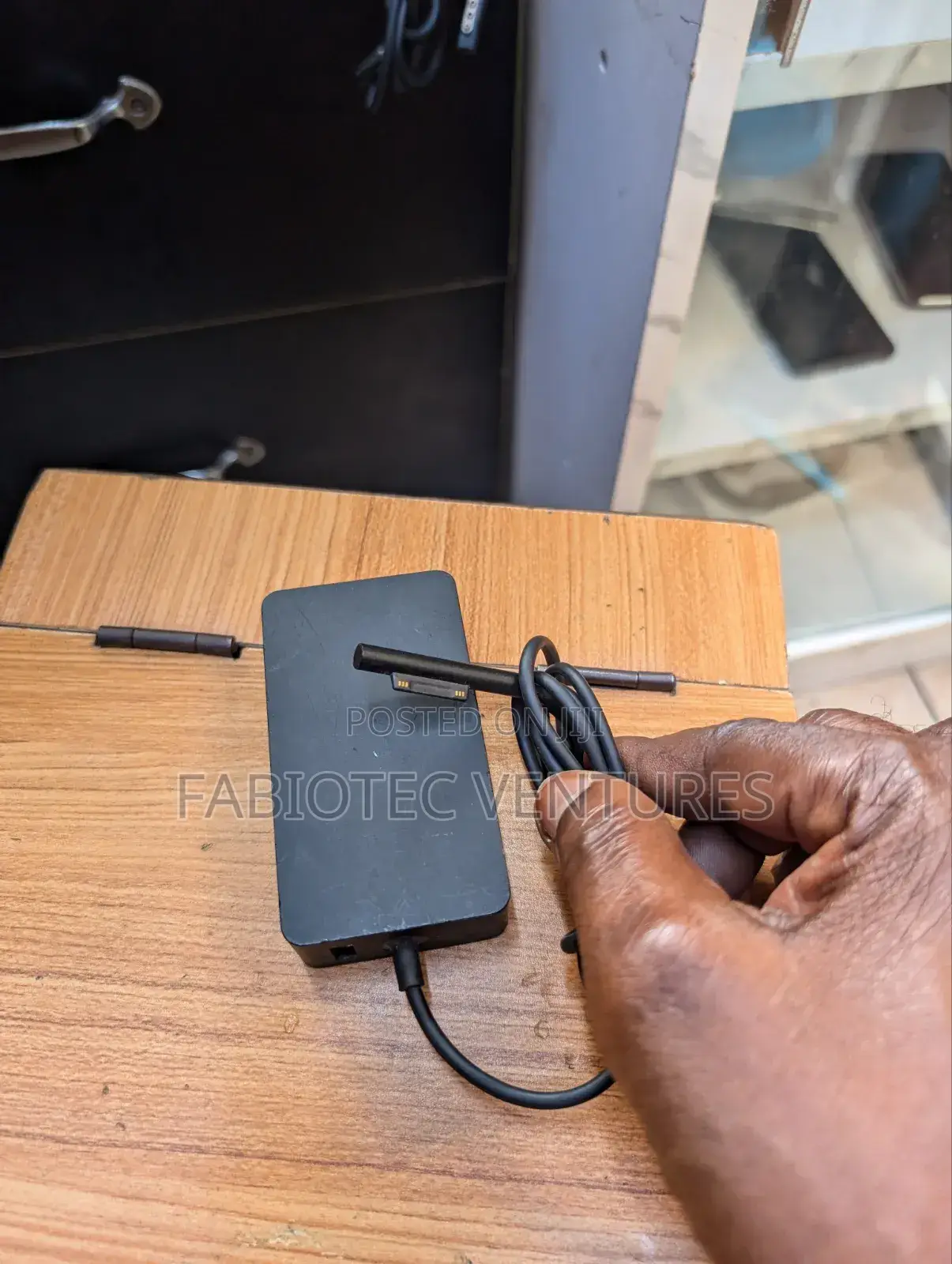 Sauface Blade Charger