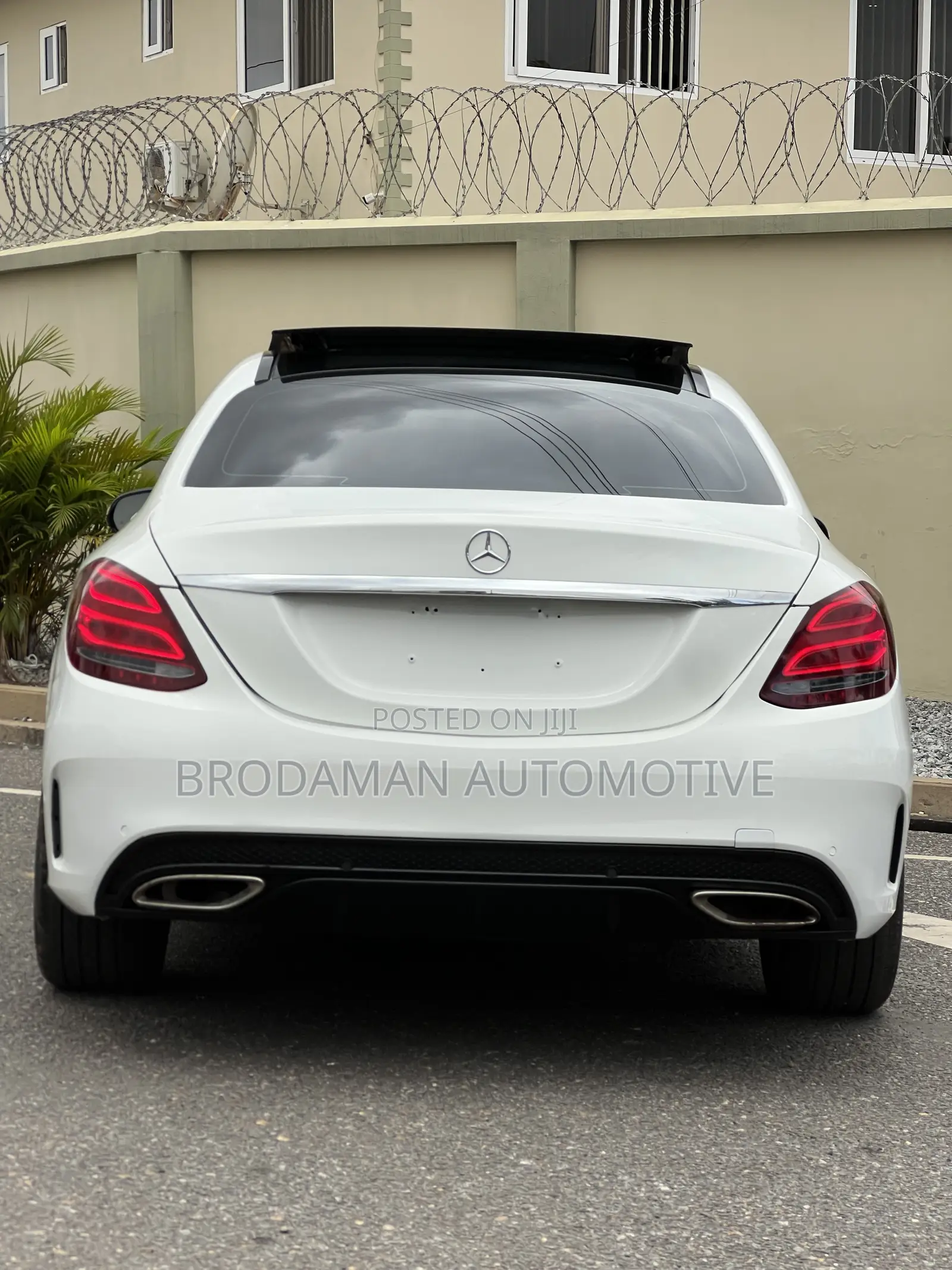 Mercedes-Benz C300 Base 4dr RWD Sedan (2.0L 4cyl 7A) 2015 White