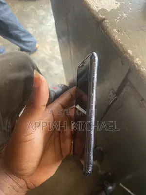 Apple iPhone XR 64 GB Black