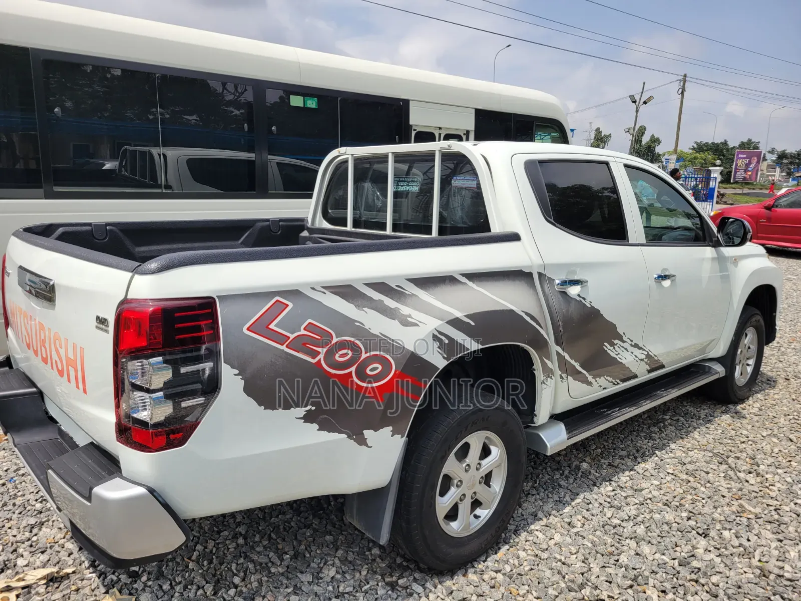 Mitsubishi L200 2020 White
