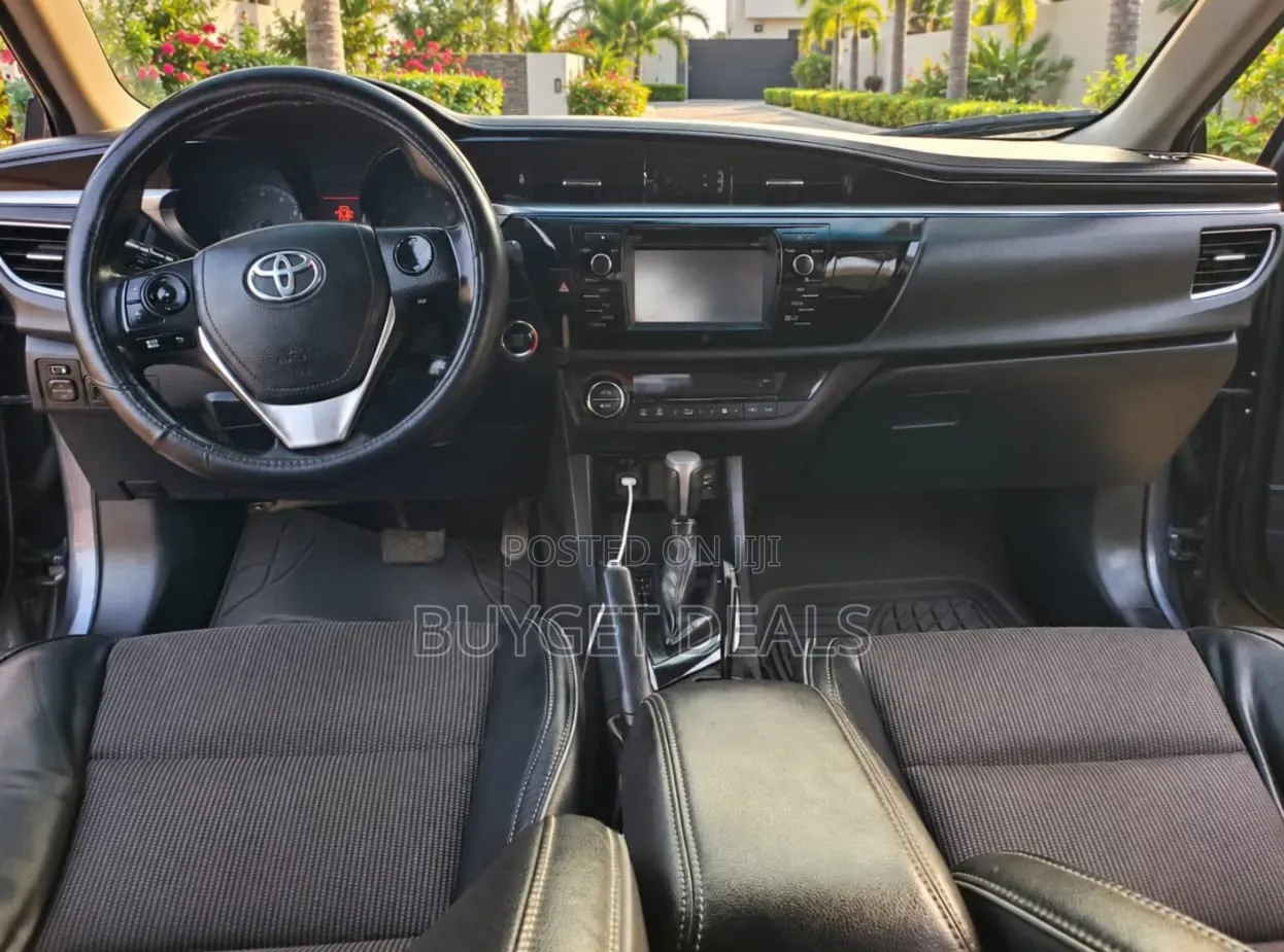 Toyota Corolla S Plus 4dr Sedan (1.8L 4cyl Manual) 2016 Gray