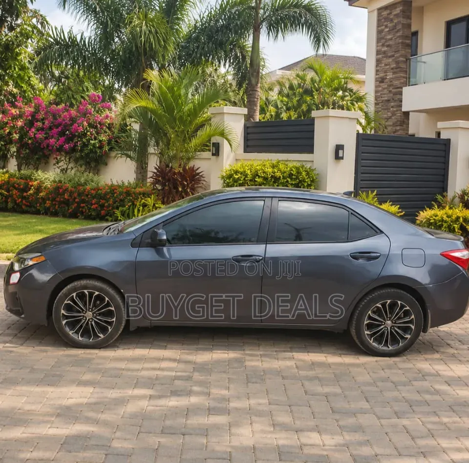Toyota Corolla S Plus 4dr Sedan (1.8L 4cyl Manual) 2016 Gray