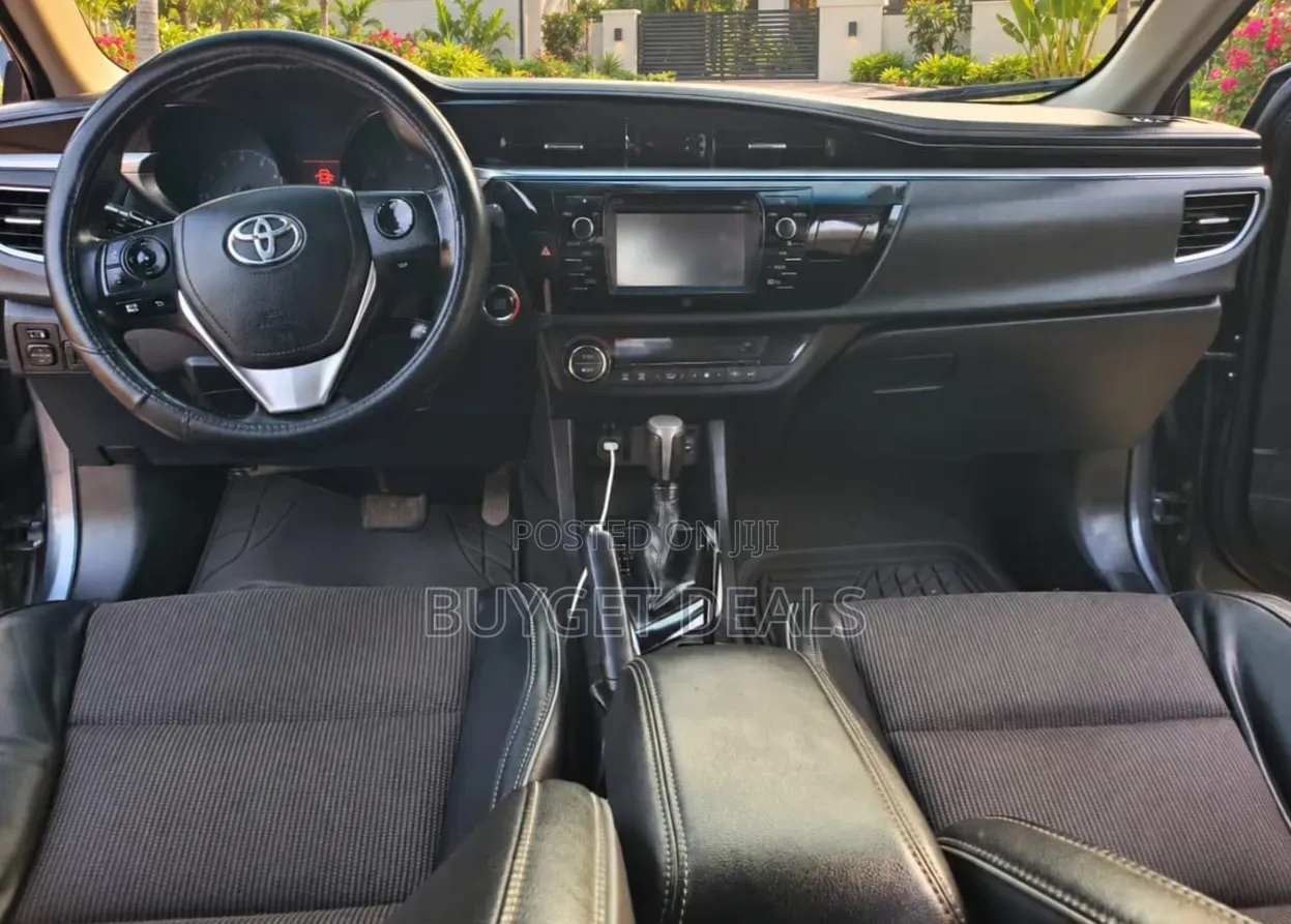 Toyota Corolla S Plus 4dr Sedan (1.8L 4cyl Manual) 2016 Gray