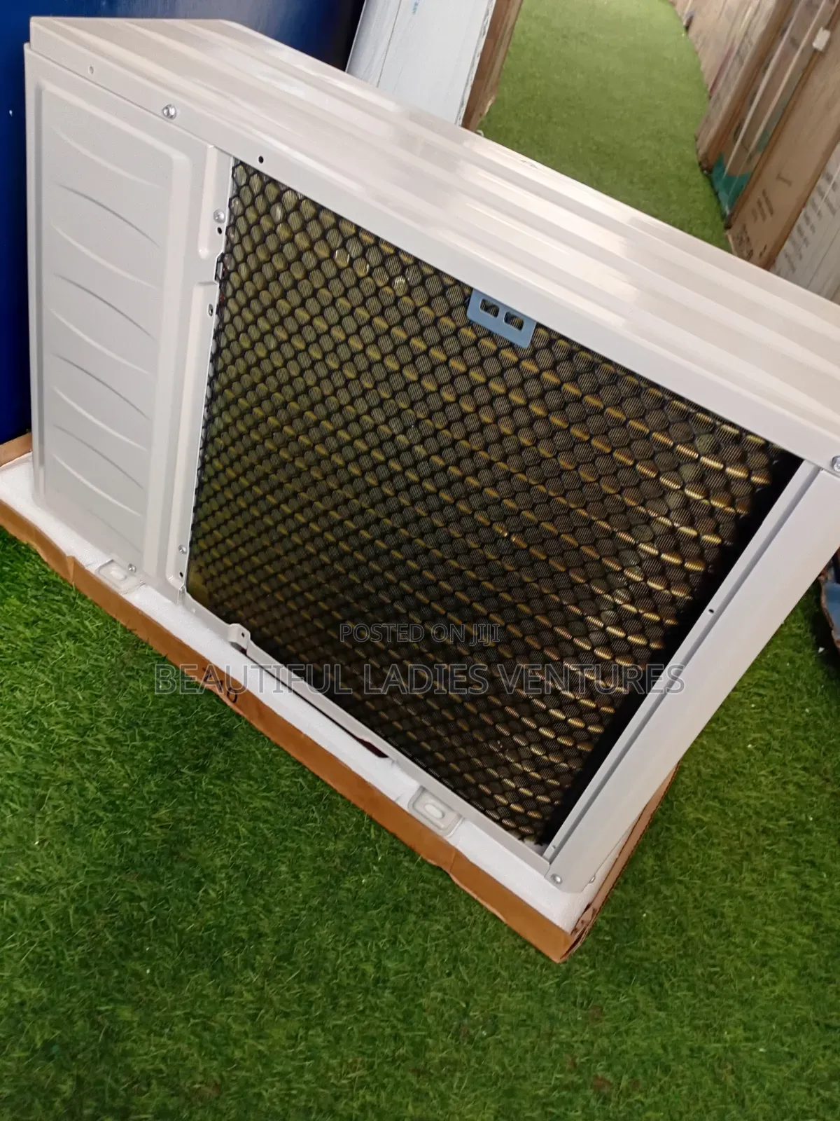 Smart Choice AC Dolphine Bay R410 Gas Designed for Effective Cooling
