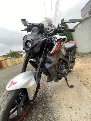 Yamaha 2023 Silver