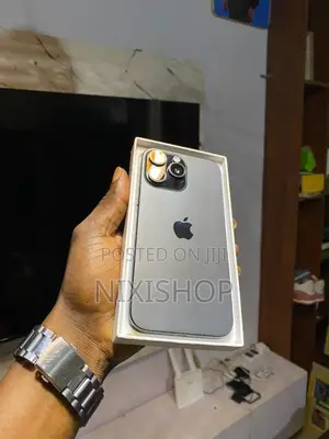New Apple iPhone 16 Pro Max 256 GB Black