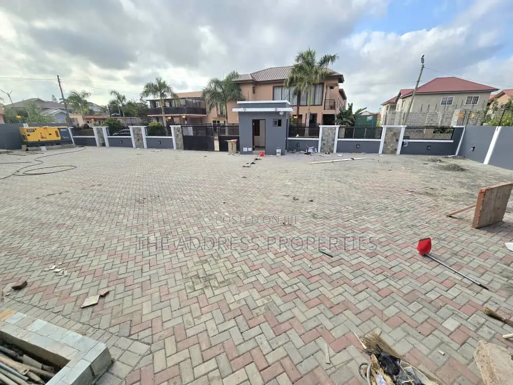 2bdrm Apartment in Address Properties, Manet Junction for rent