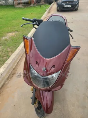 Yamaha Majesty 2021