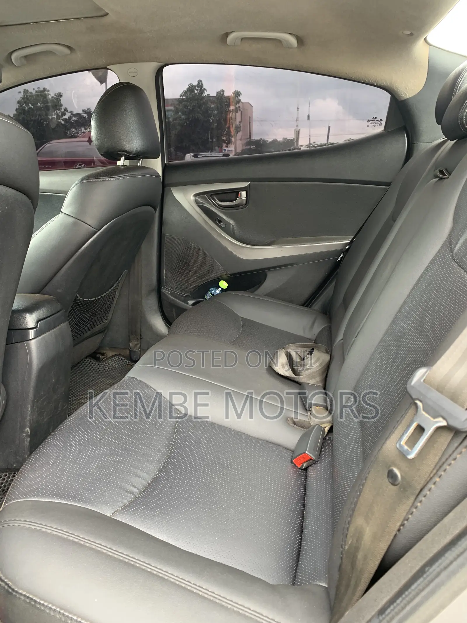 Hyundai Elantra 2011 Silver