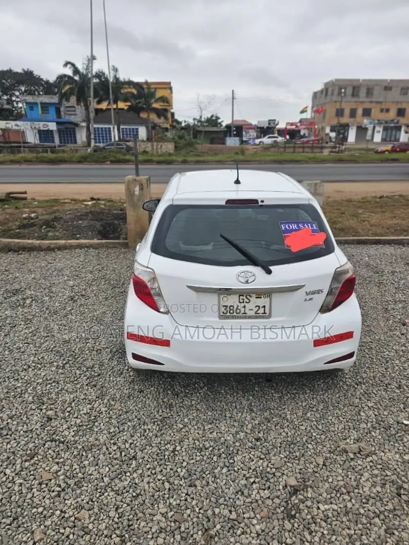 Toyota Yaris 2012 White
