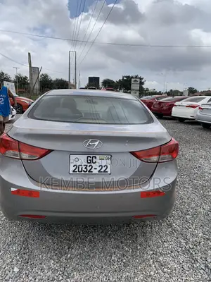 Hyundai Elantra 2011 Silver