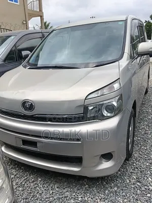 Toyota Voxy 2010 Black