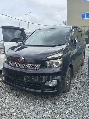 Toyota Voxy 2010 Black