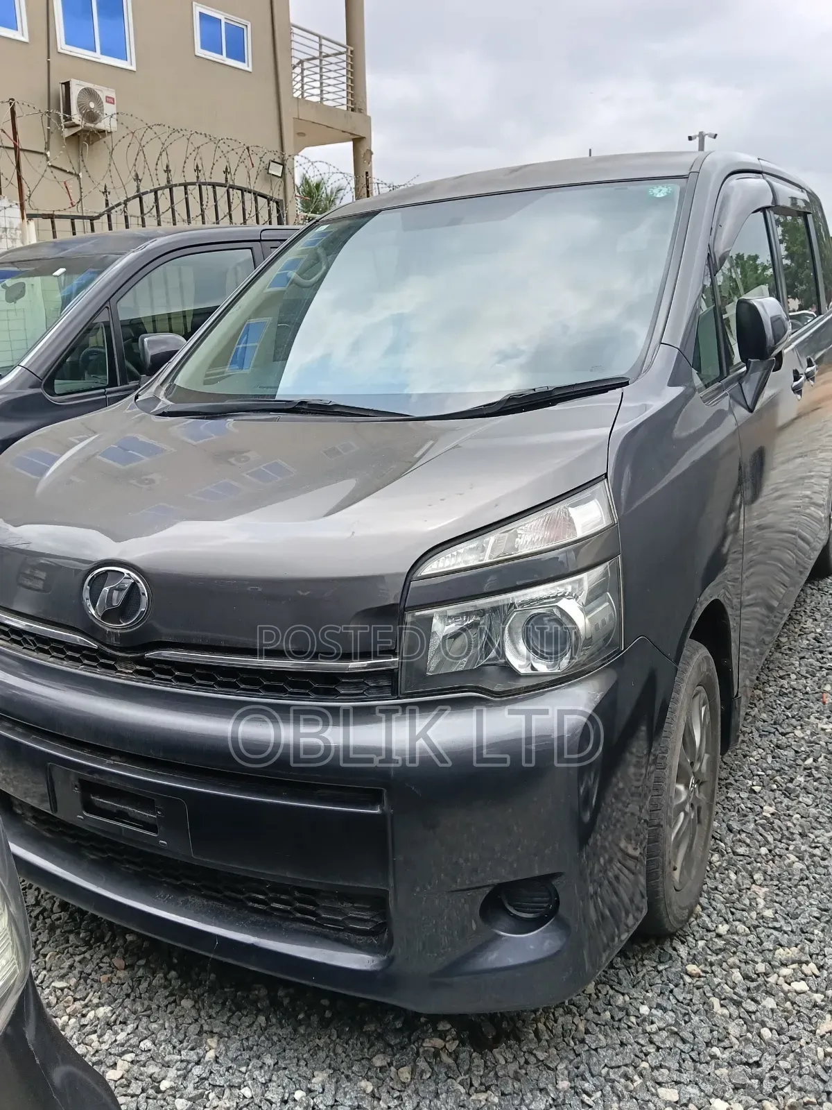 Toyota Voxy 2010 Black
