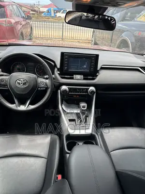 Toyota RAV4 2019 Red