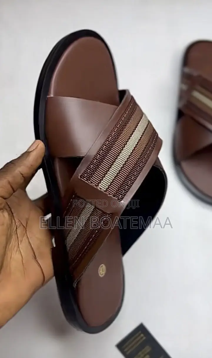 Men Classic Slippers