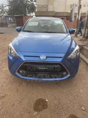 Toyota Yaris iA 1.5 FWD 2016 Blue