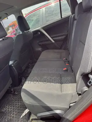 Toyota RAV4 XLE AWD (2.5L 4cyl 6A) 2017 Red