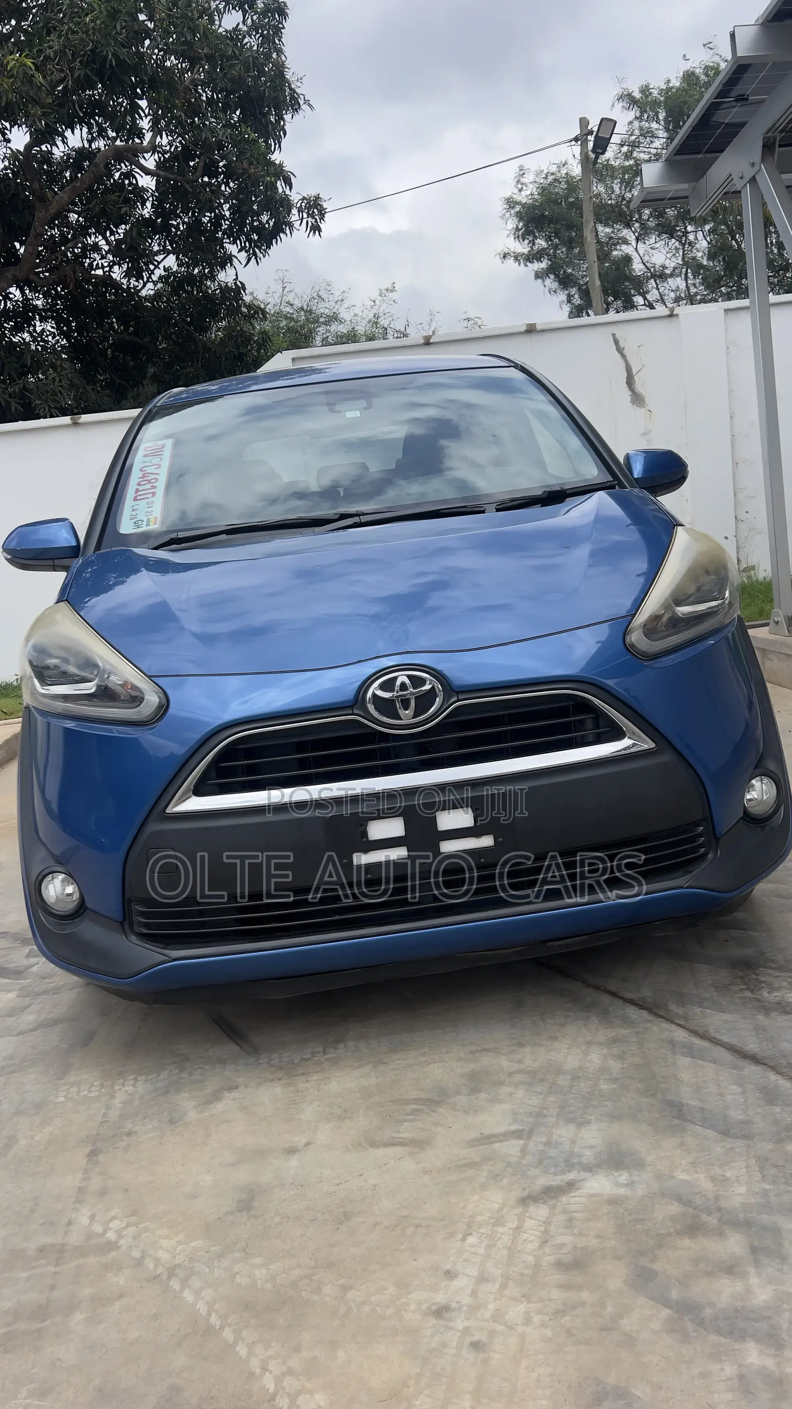 Toyota Sienta 1.5 AWD 2016 Blue