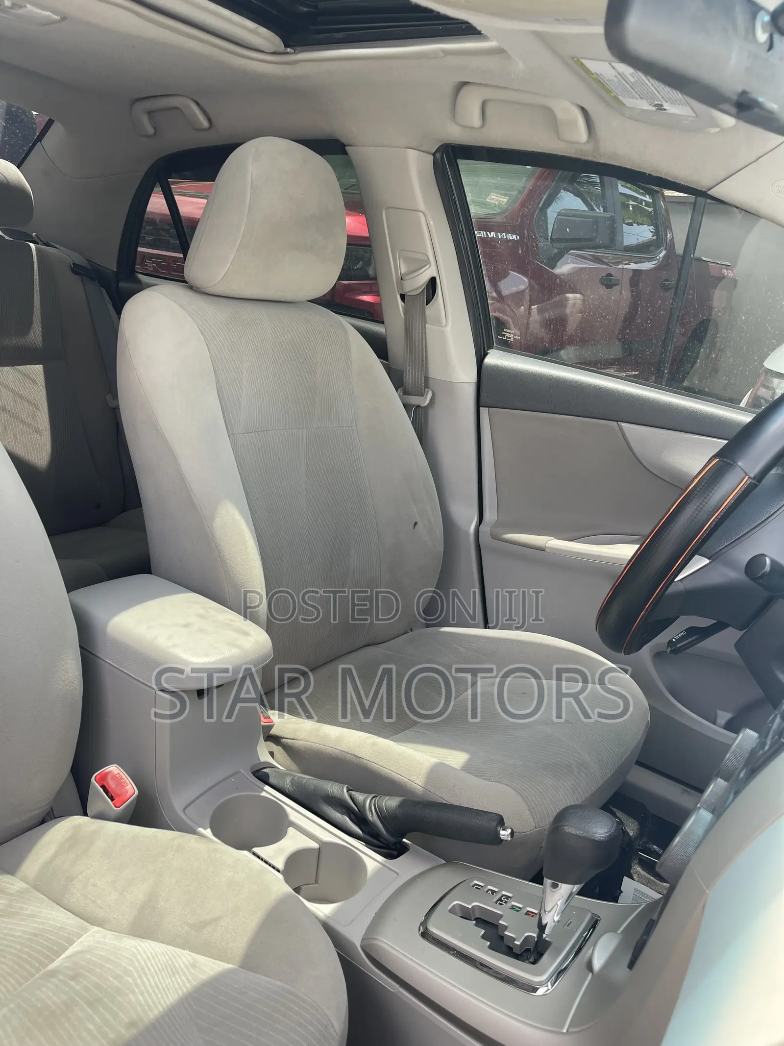Toyota Corolla LE Special Edition 4dr Sedan (1.8L 4cyl 4A) 2013 Gray
