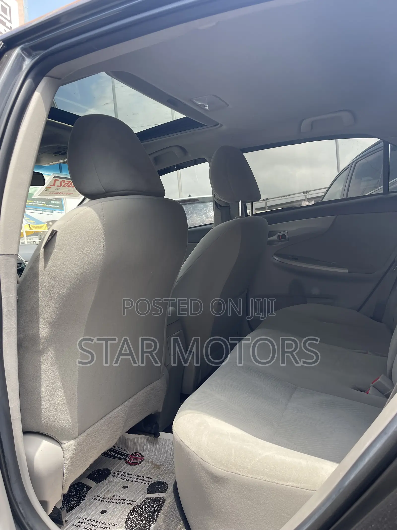 Toyota Corolla LE Special Edition 4dr Sedan (1.8L 4cyl 4A) 2013 Gray