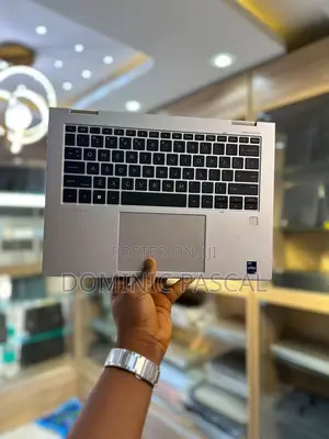 Laptop HP EliteBook x360 1040 G10 32GB Intel Core i7 SSD 512GB