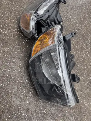 Mitsubishi L200 Headlight Pair