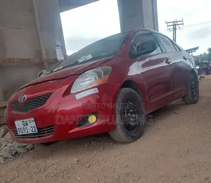 Toyota Yaris 2010 Red
