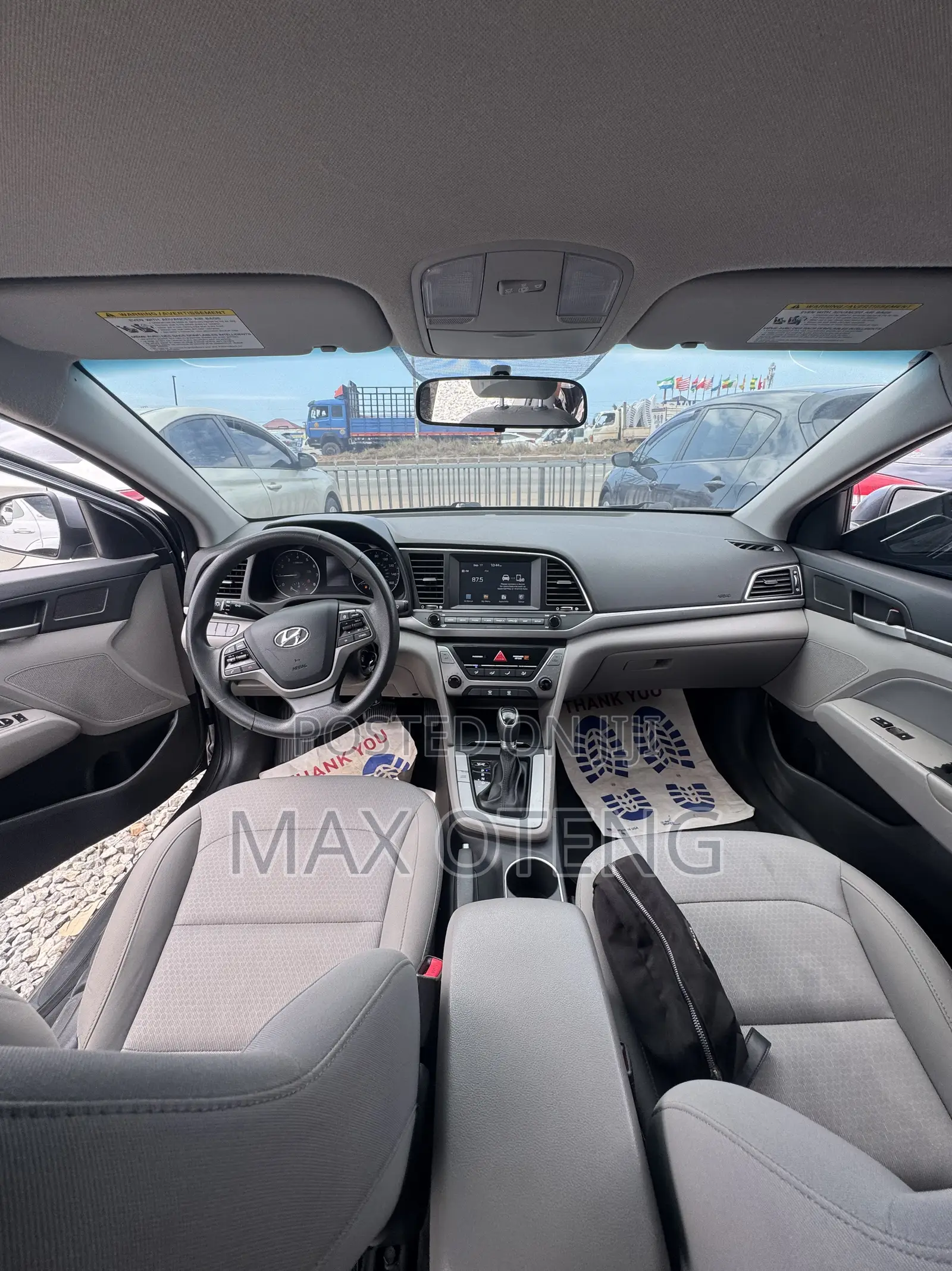 Hyundai Elantra 2017 Silver