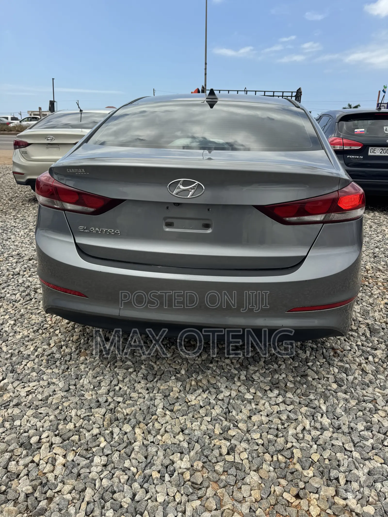 Hyundai Elantra 2017 Silver