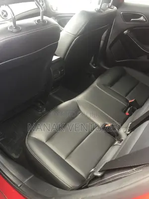Mercedes-Benz GLA 250 2018 Red