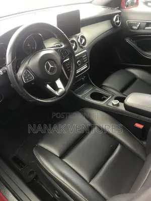 Mercedes-Benz GLA 250 2018 Red