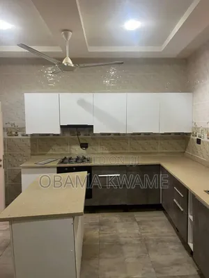 4bdrm House in Laryea Homes, Kwabenya for sale