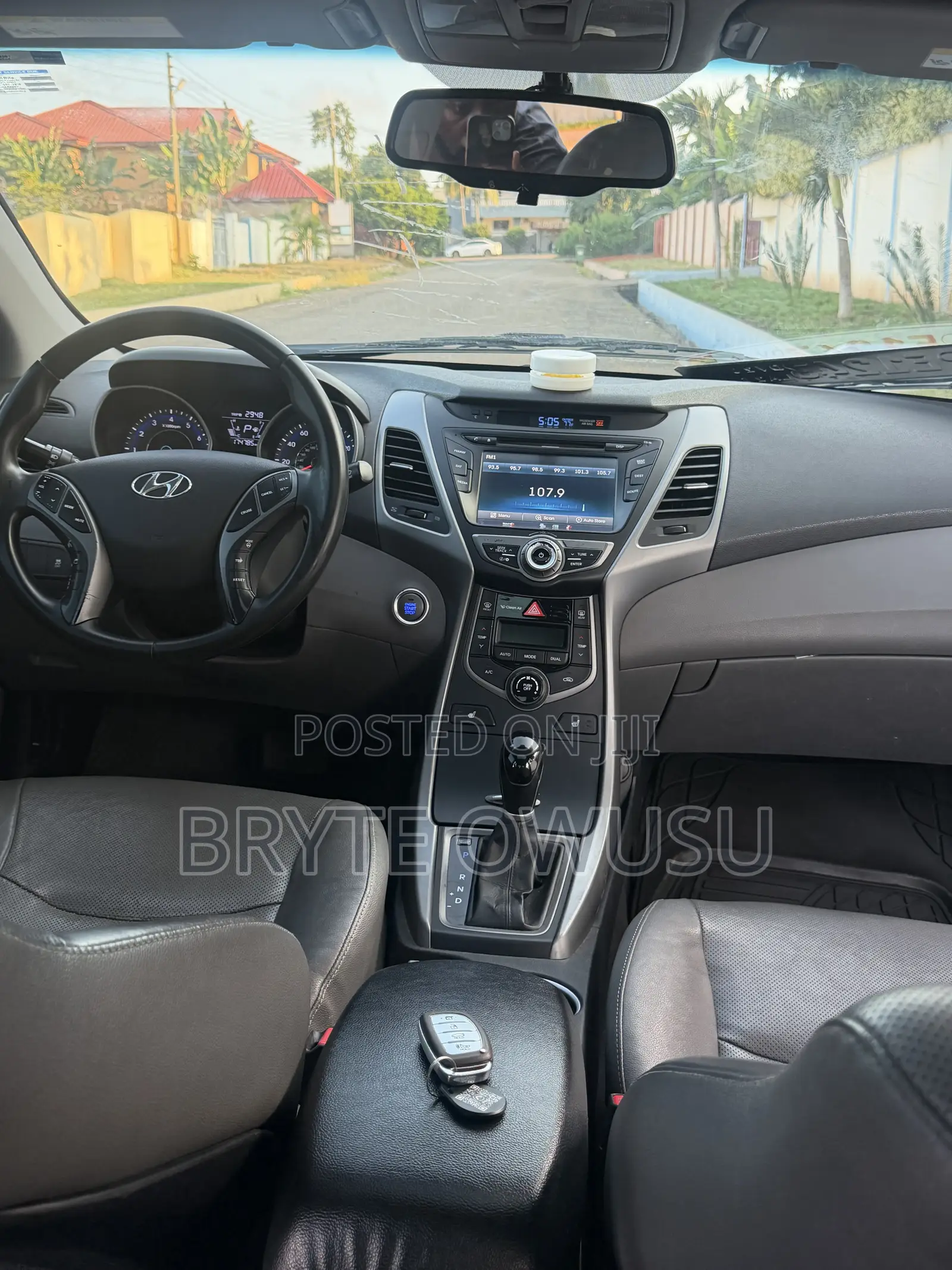 Hyundai Elantra Limited 4dr Sedan (1.8L 4cyl 6A) 2015 Silver