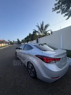 Hyundai Elantra Limited 4dr Sedan (1.8L 4cyl 6A) 2015 Silver