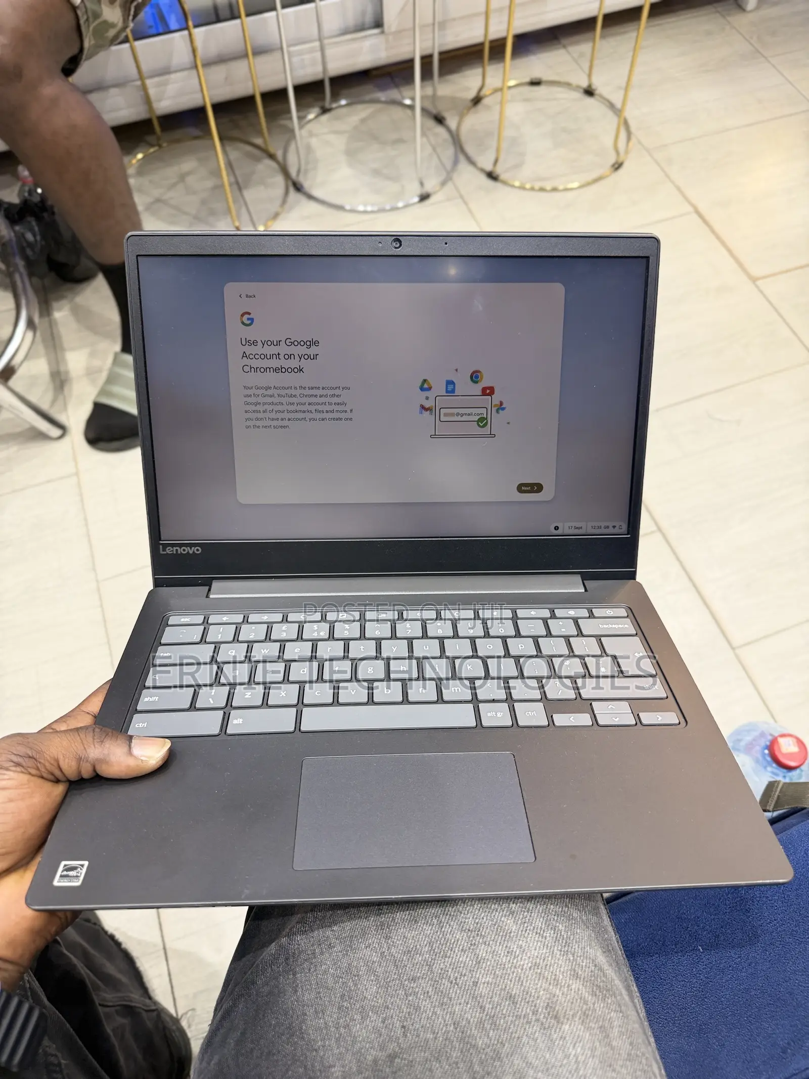 Laptop Lenovo Chromebook C330 4GB Intel SSD 60GB