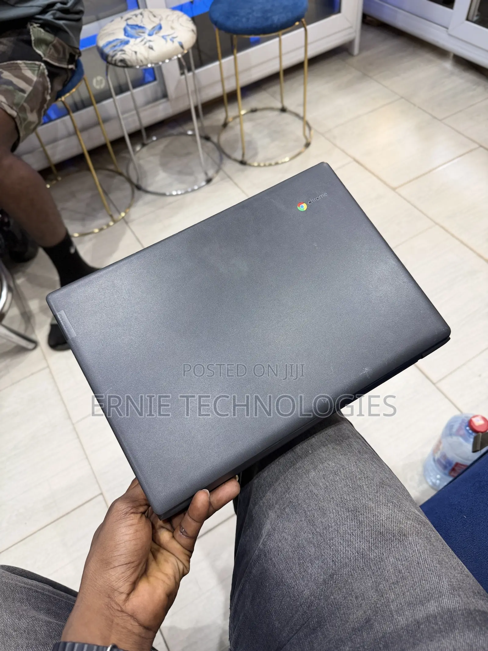Laptop Lenovo Chromebook C330 4GB Intel SSD 60GB