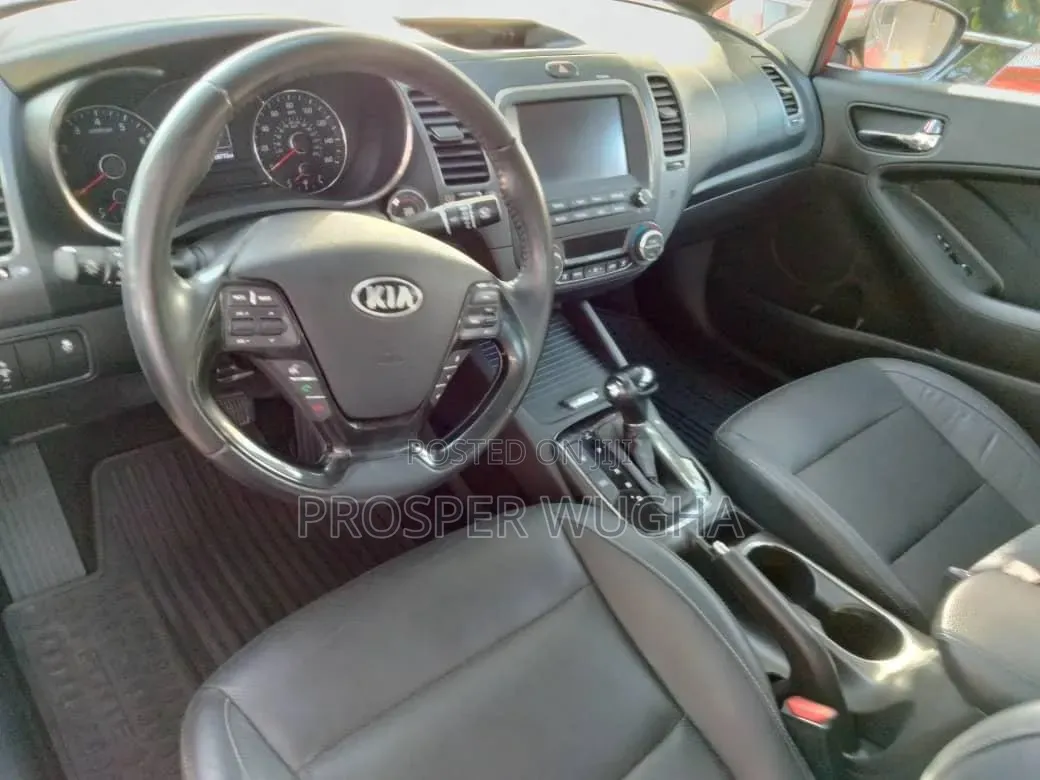 Kia Forte EX Hatchback 2017 Red