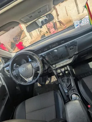 Toyota Corolla 2017 Red